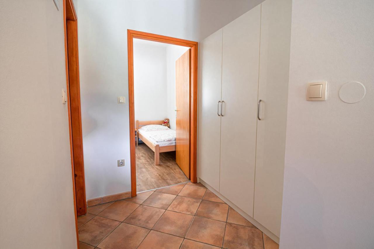 Apartments Sandra Kornić 外观 照片