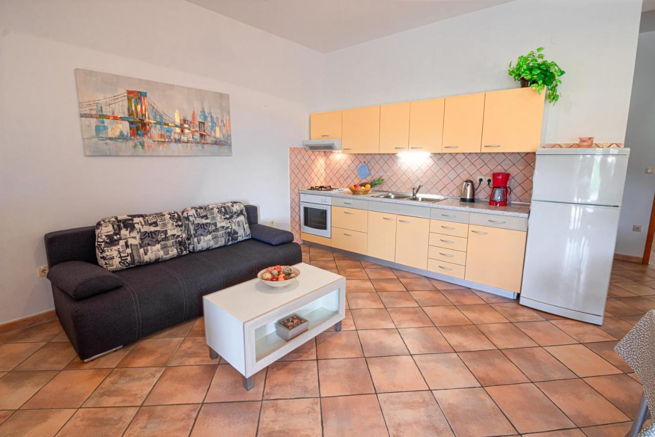 Apartments Sandra Kornić 外观 照片