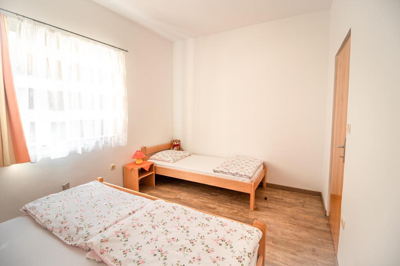 Apartments Sandra Kornić 外观 照片